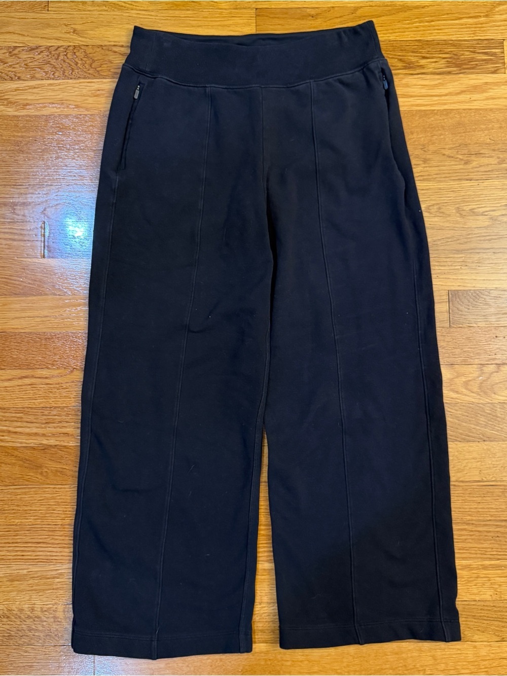 Athleta Retro plush Wide Leg Cozy Fleece Sweat Pants Black - Size Medium